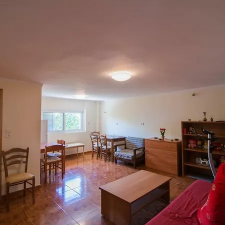 Emerald House * Erétria